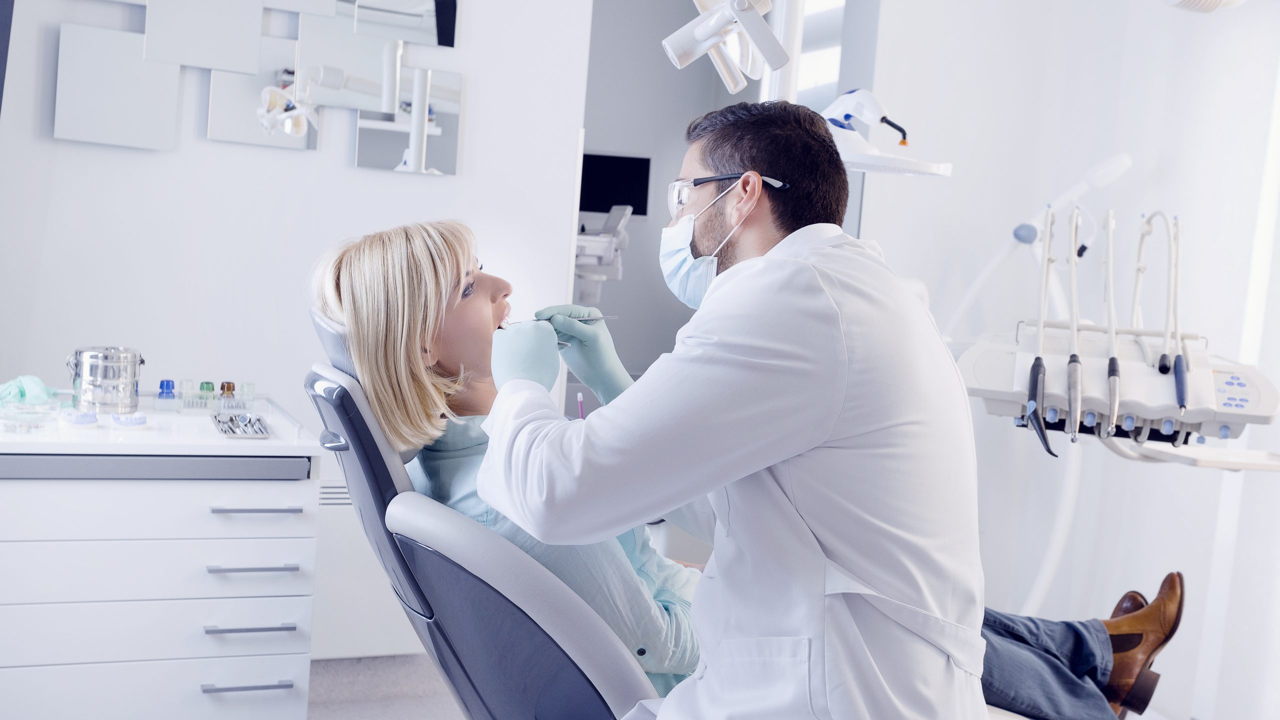 Dentist in Holloman Air Force Base, NM